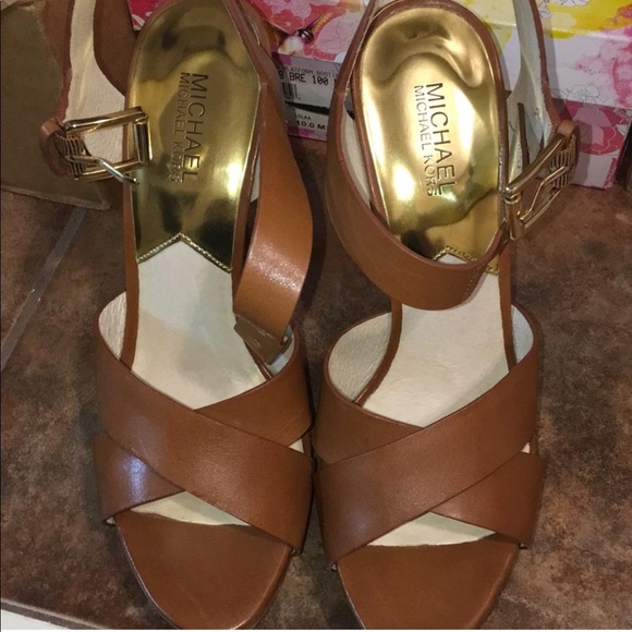 Michael Michael Kors Oksana Sandals - Picture 10 of 13